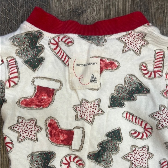 Burt’s Bee Baby Assorted Patterned Baby One Pieces - Picture 12 of 16